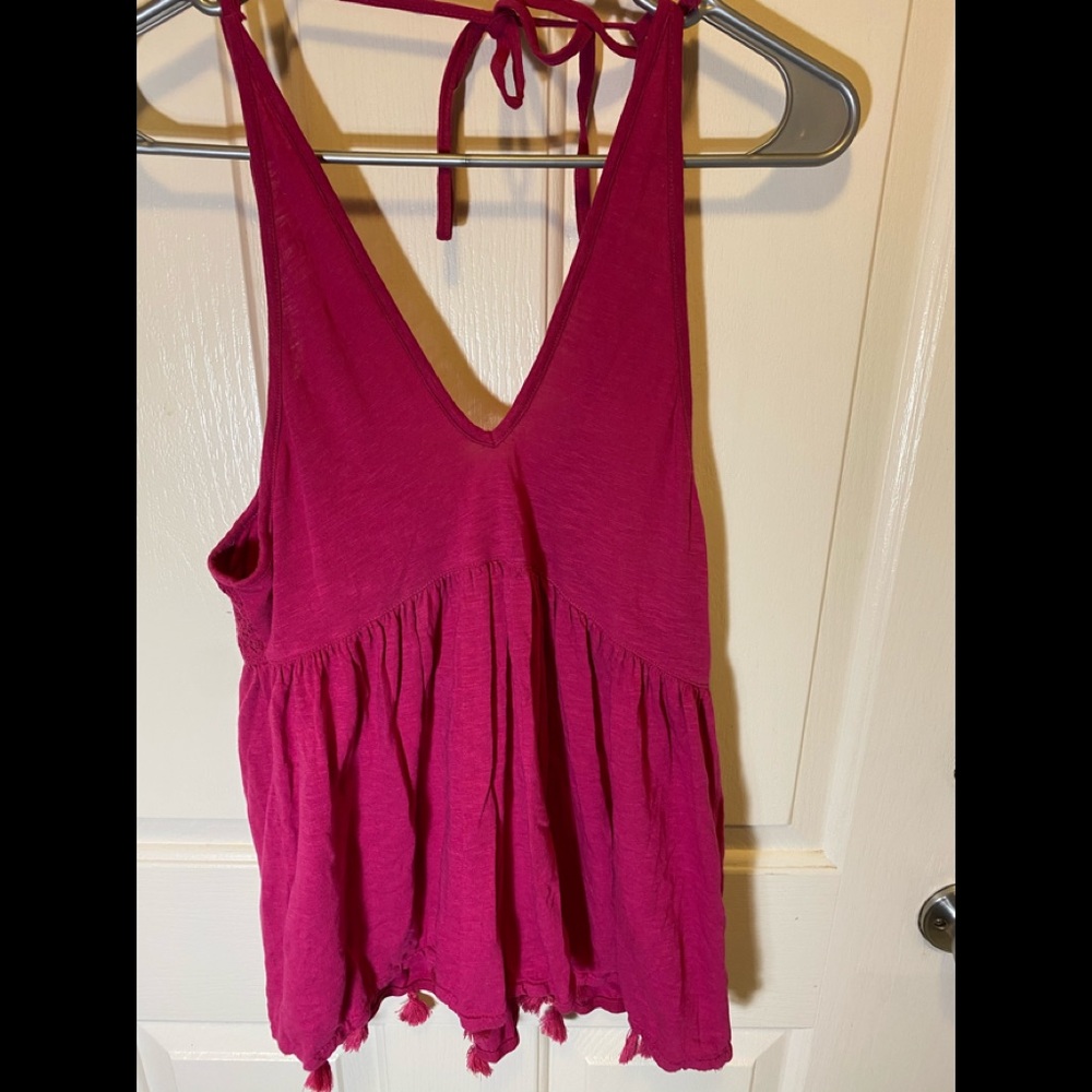 Women’s pink tank top